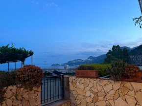 An Eye on Taormina